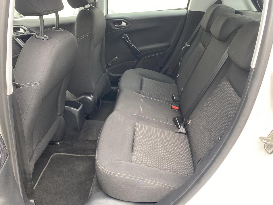 Peugeot 208 1.6HDi Active