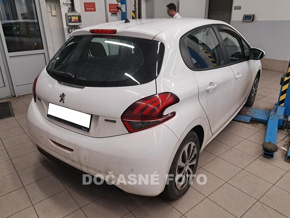 Peugeot 208 1.6HDi 