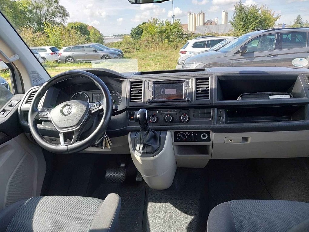Volkswagen Transporter 2.0TDi  8míst