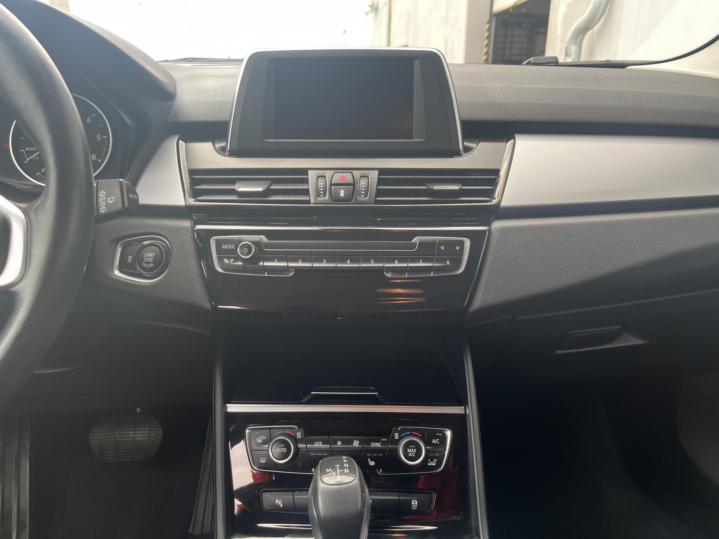 BMW Řada 2, 2015 - pohled č. 12