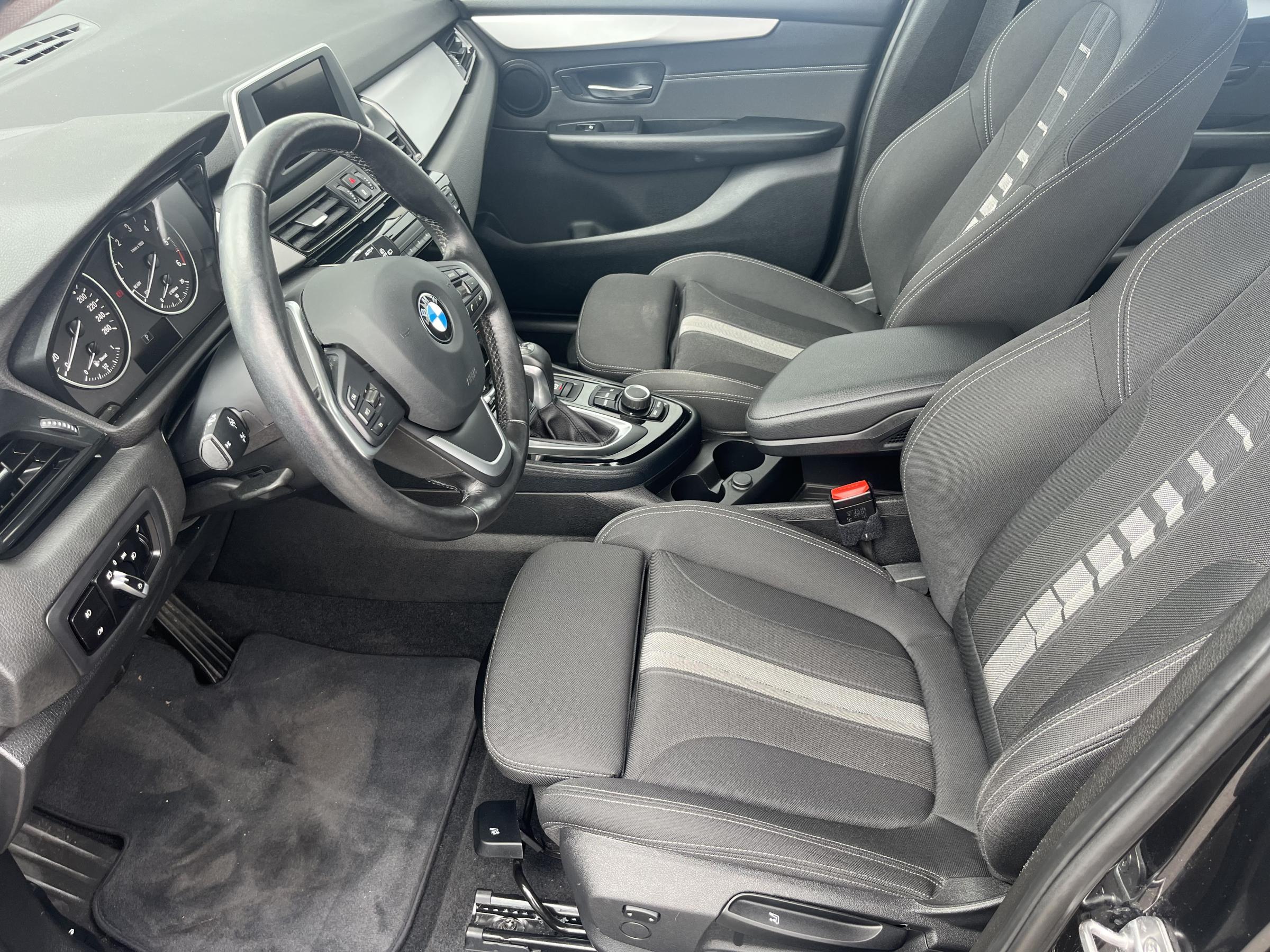 BMW Řada 2, 2015 - pohled č. 13