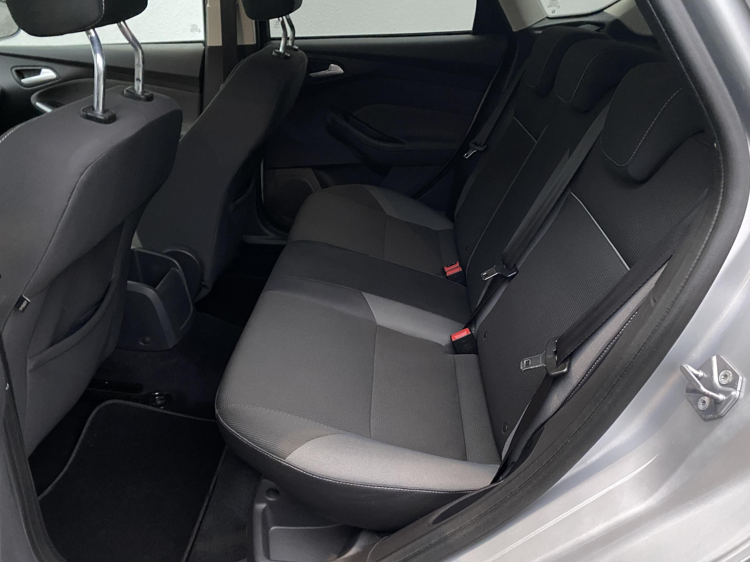 Ford Focus, 2012 - pohled č. 10