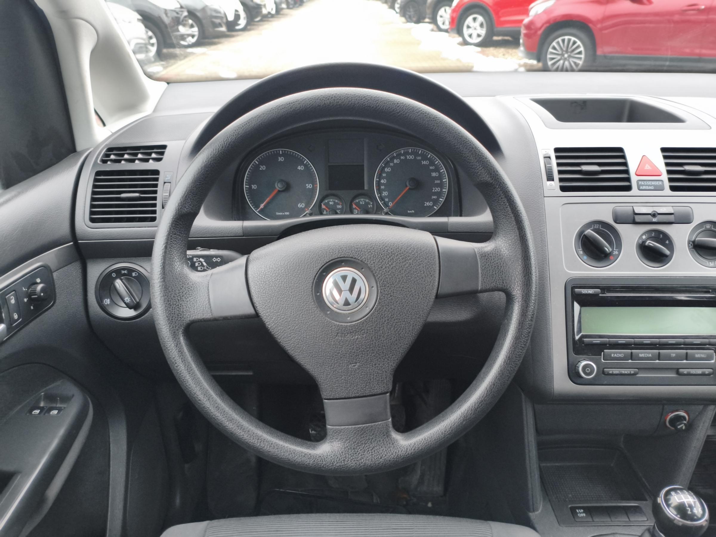 Volkswagen Touran, 2009 - pohled č. 11
