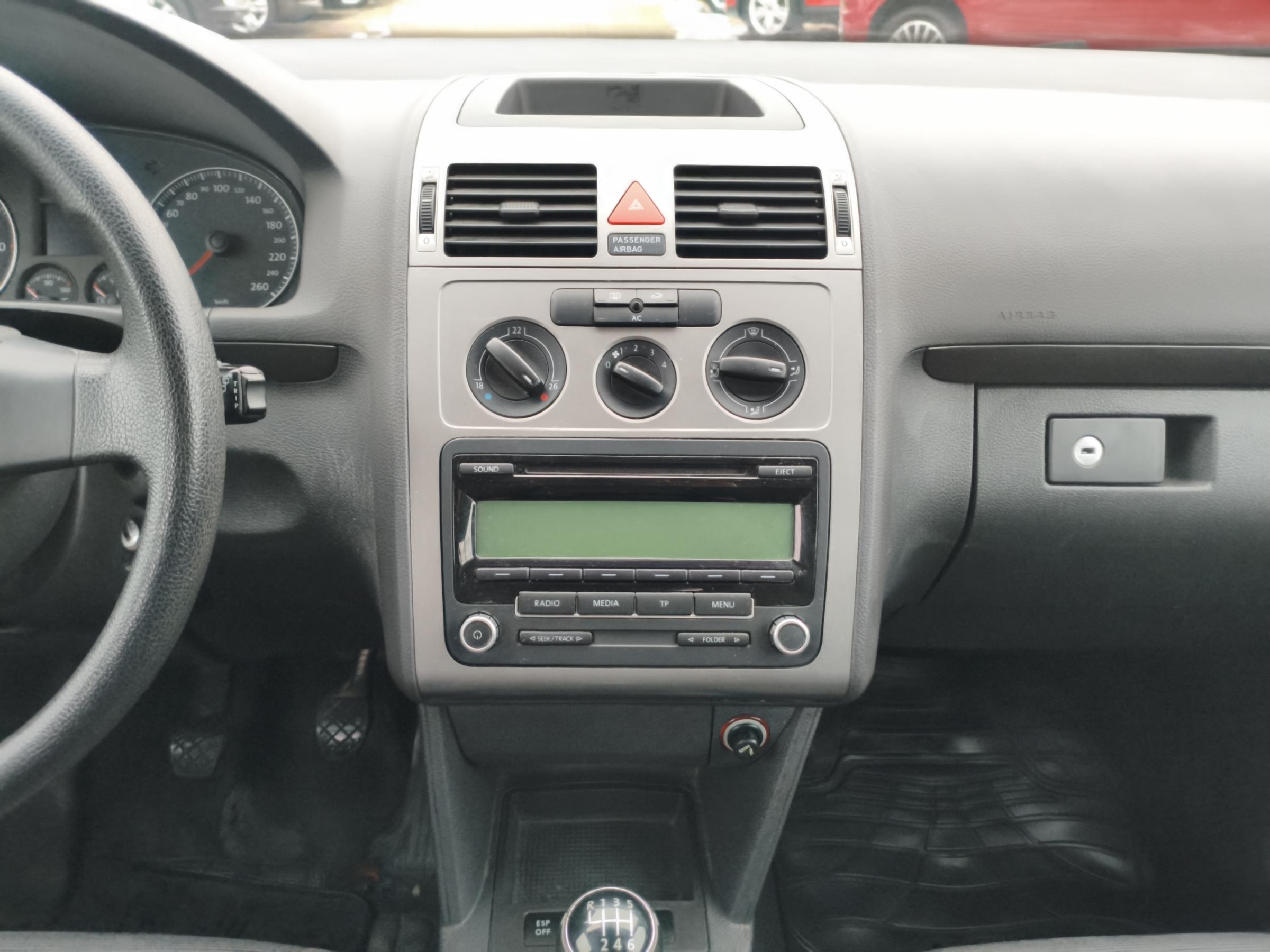 Volkswagen Touran, 2009 - pohled č. 12