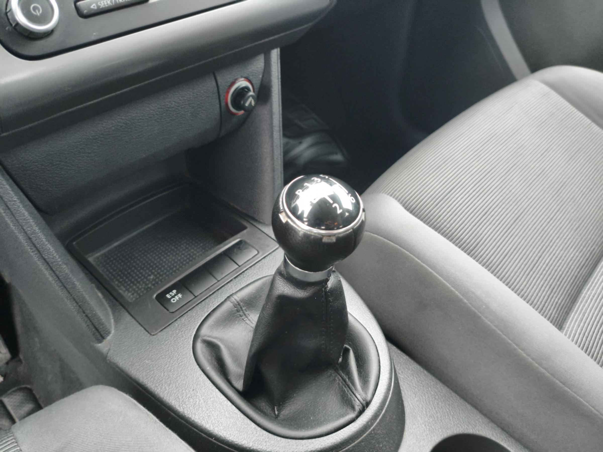 Volkswagen Touran, 2009 - pohled č. 16