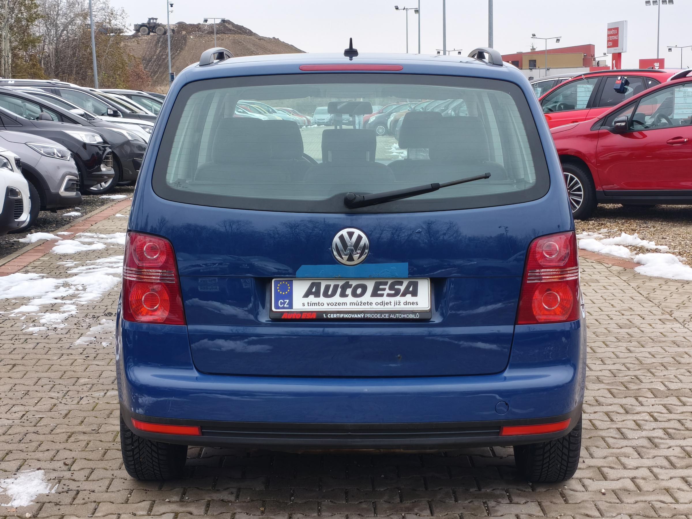 Volkswagen Touran, 2009 - pohled č. 5