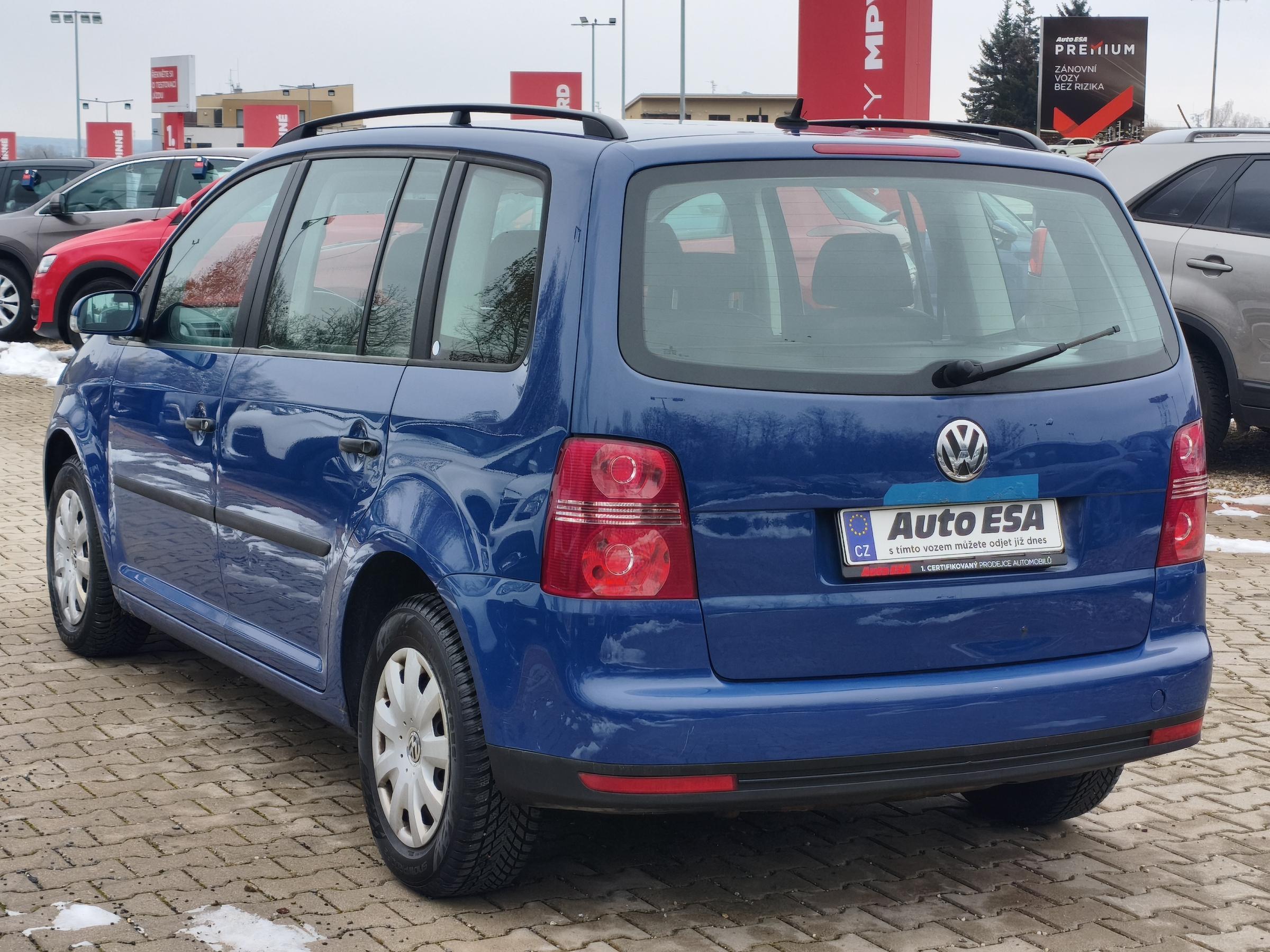 Volkswagen Touran, 2009 - pohled č. 6