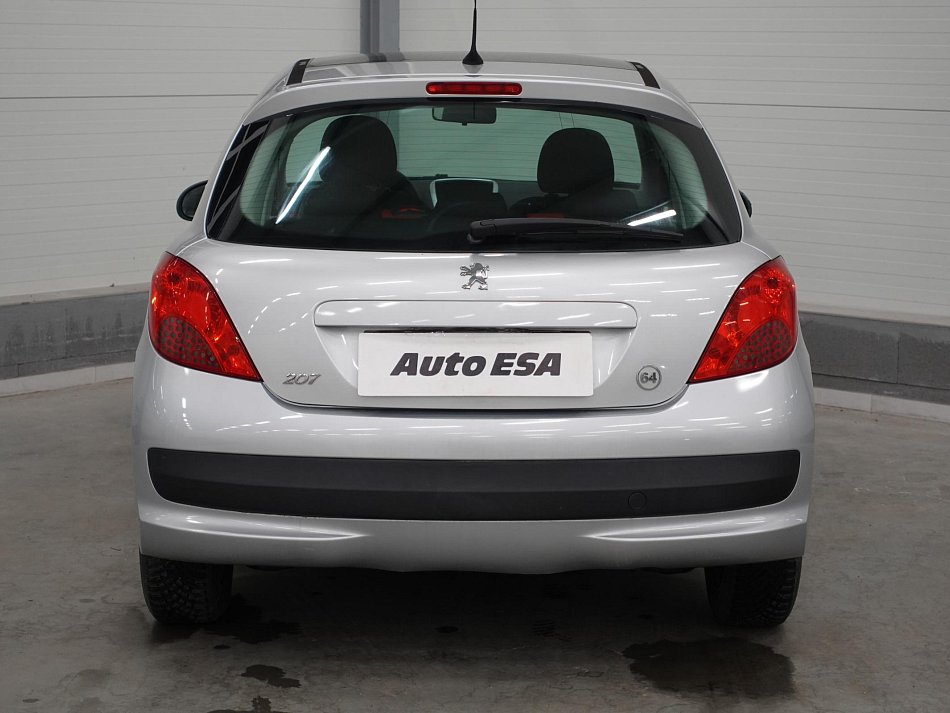 Peugeot 207 1.4i 