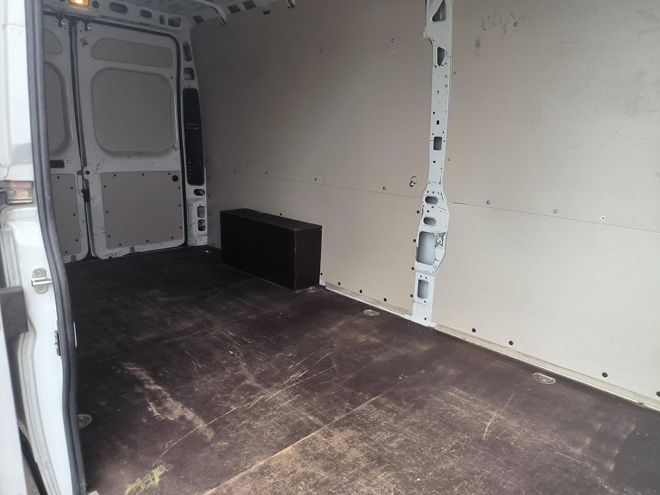 Opel Movano 2.2CDTi  L4H2