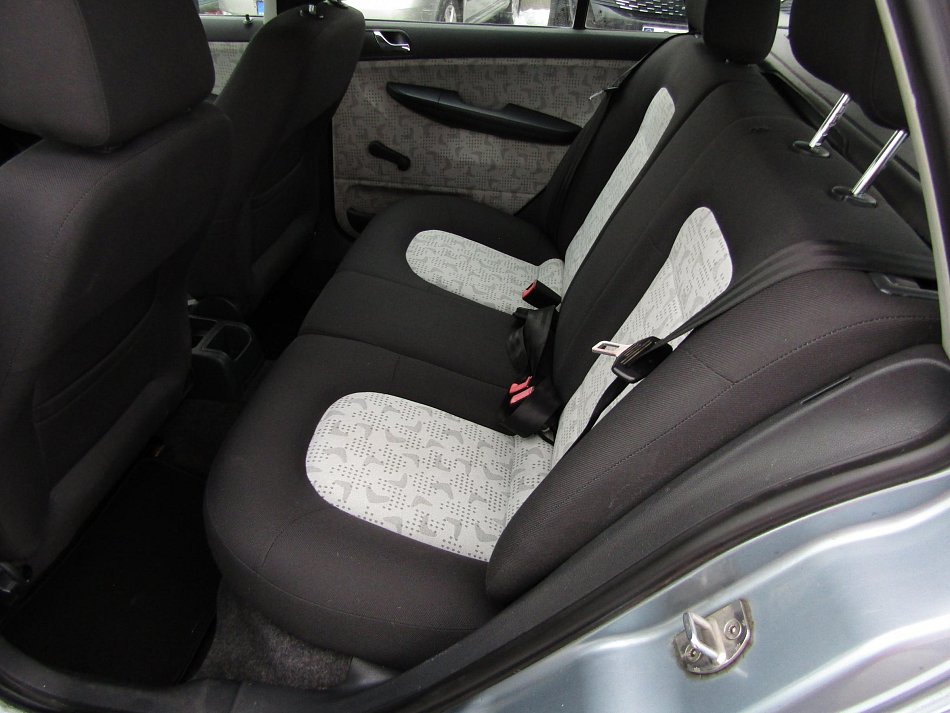 Škoda Fabia I 1.4 16V 