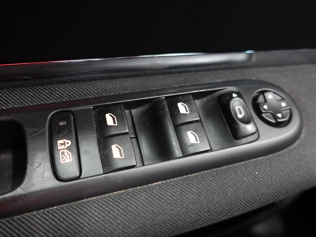 Peugeot 5008 1.6HDI 