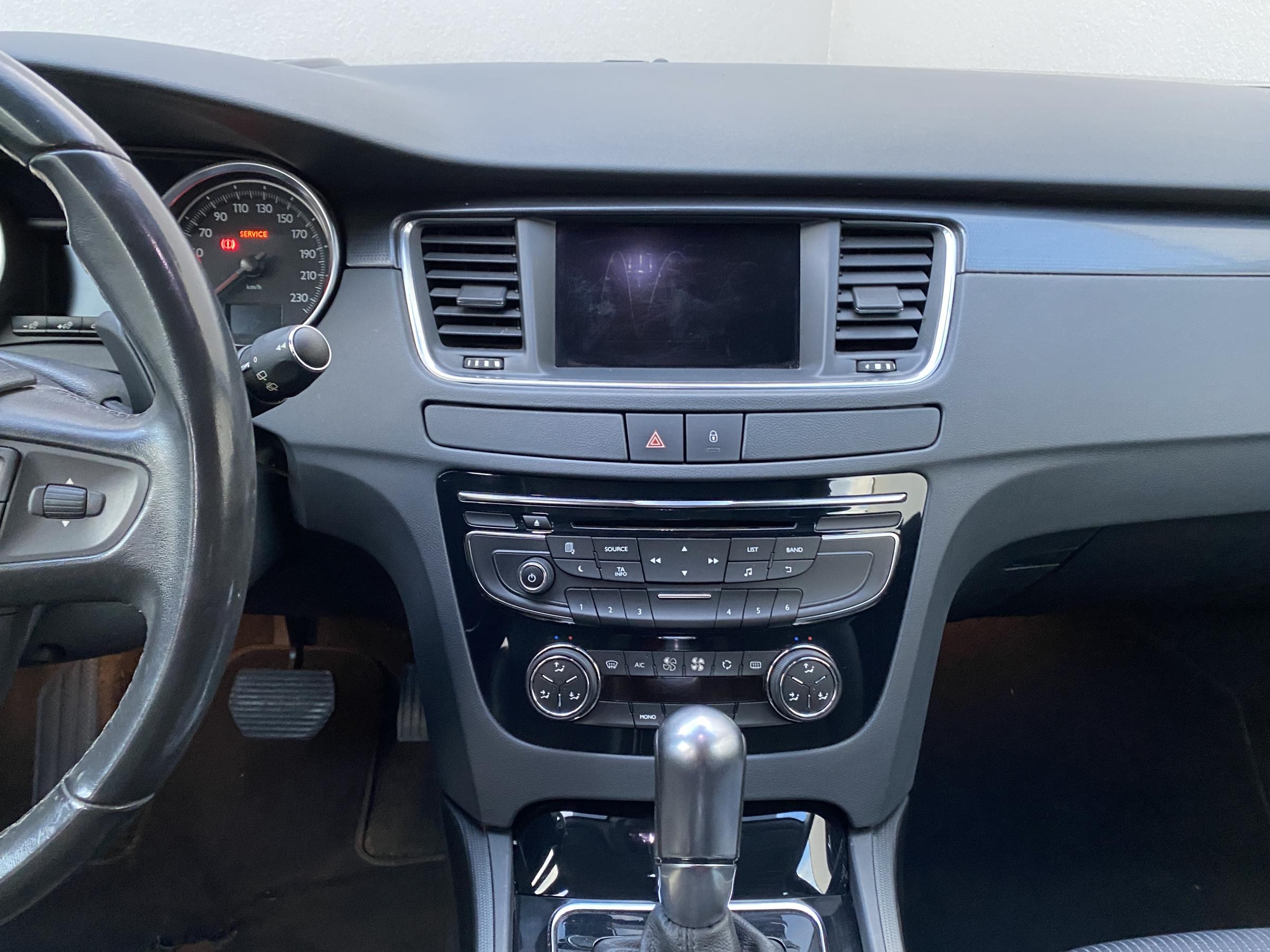 Peugeot 508, 2012 - pohled č. 12