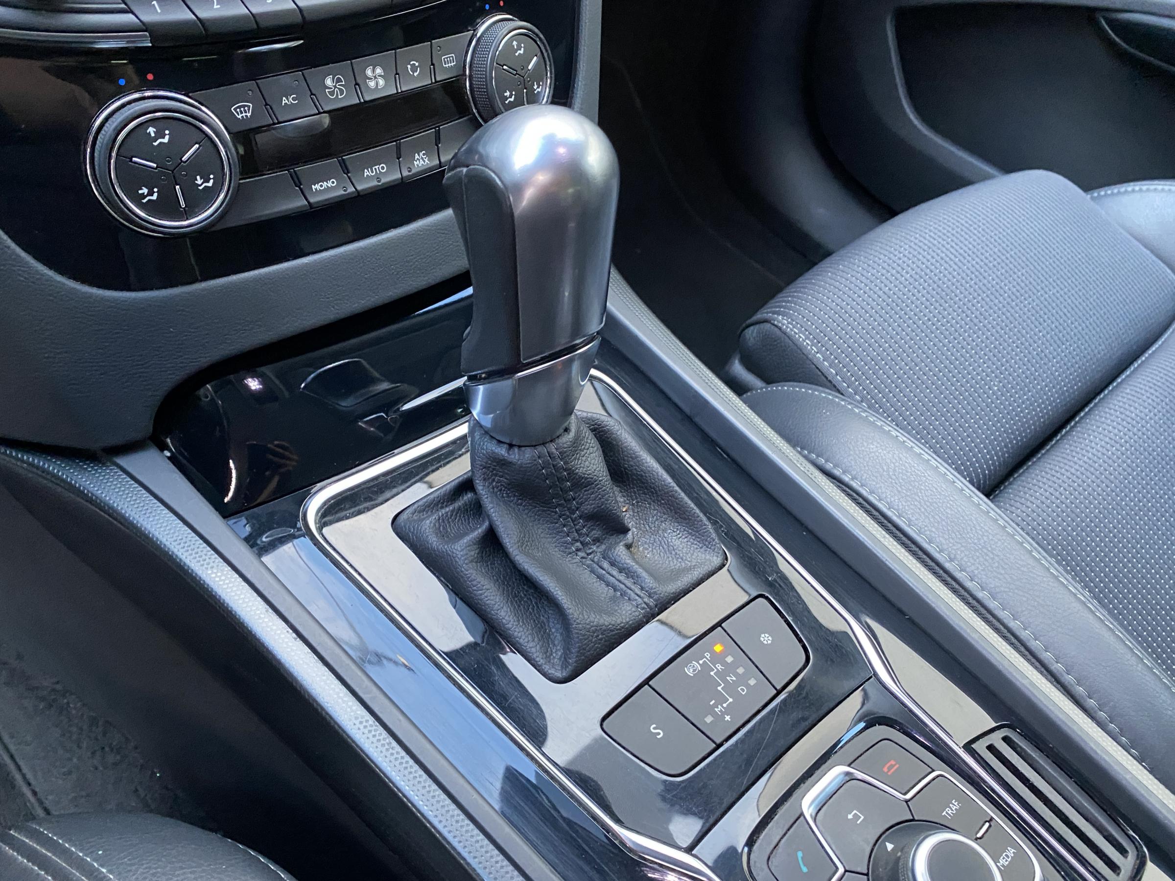 Peugeot 508, 2012 - pohled č. 15