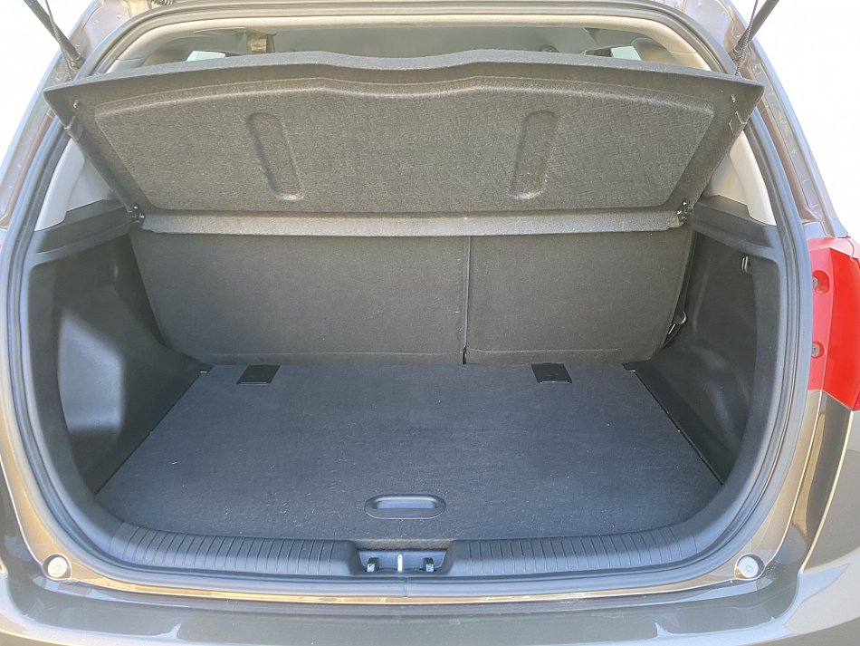 Kia Venga 1.4 CVVT  DreamTeam