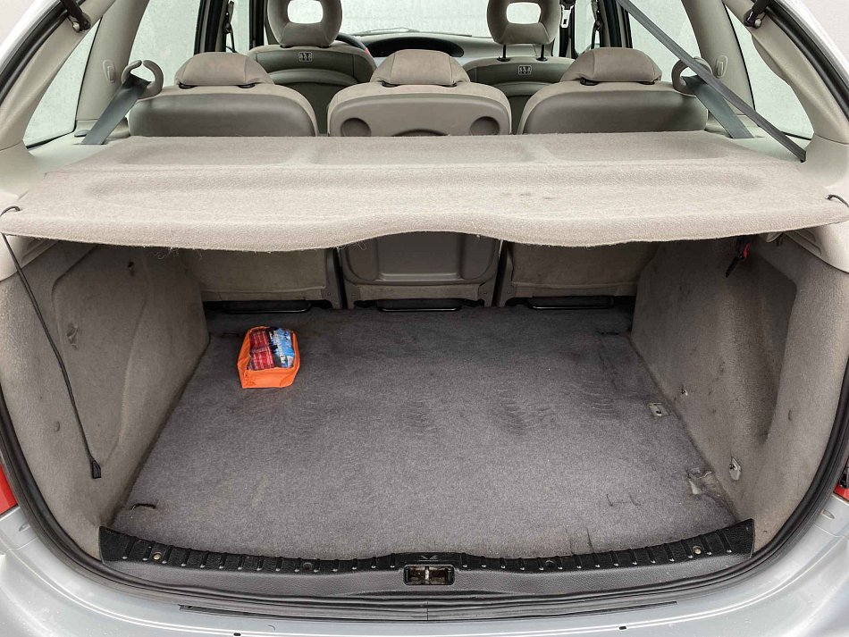 Citroën Xsara Picasso 1.8i 