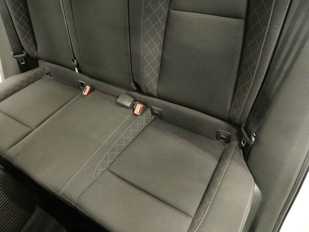 Škoda Karoq 1.6 TDi Ambition