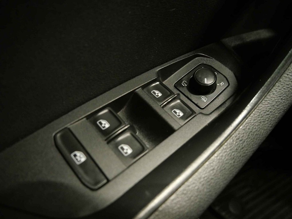 Škoda Karoq 1.6 TDi Ambition