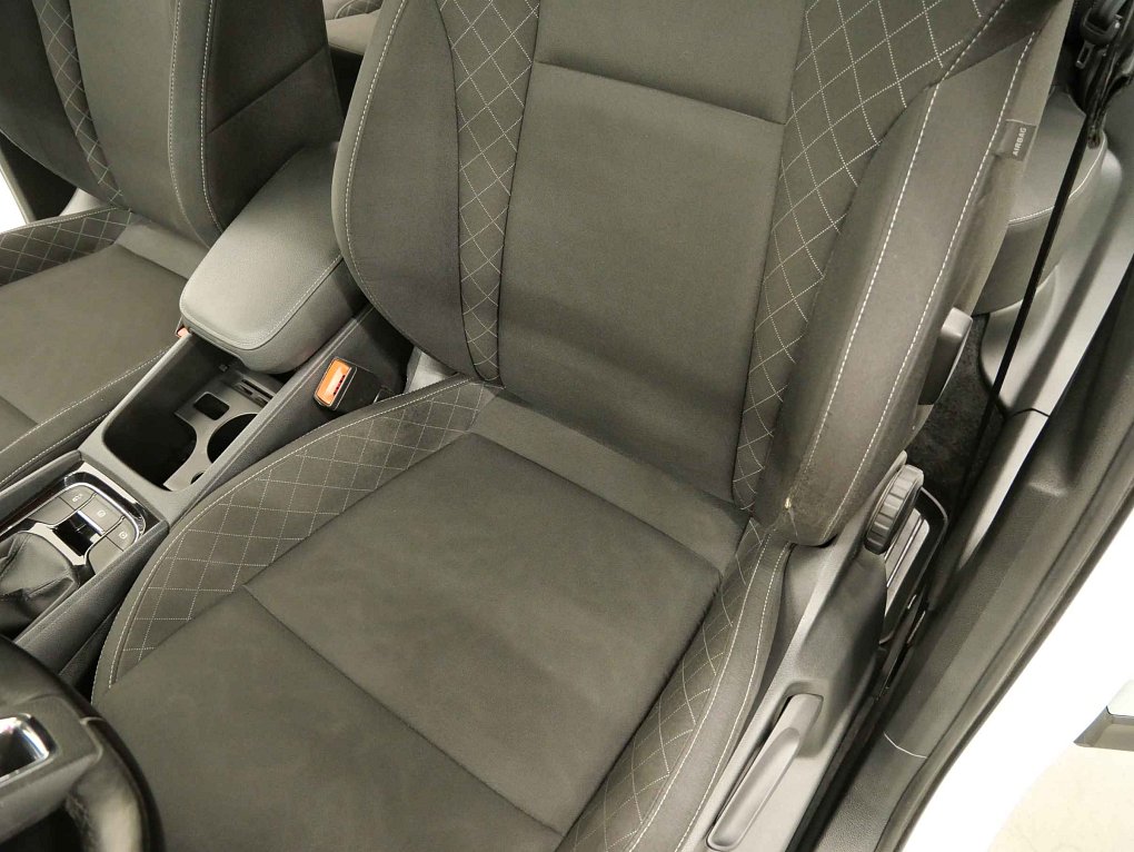 Škoda Karoq 1.6 TDi Ambition