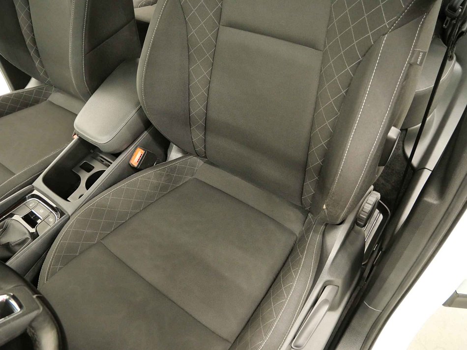 Škoda Karoq 1.6 TDi Ambition