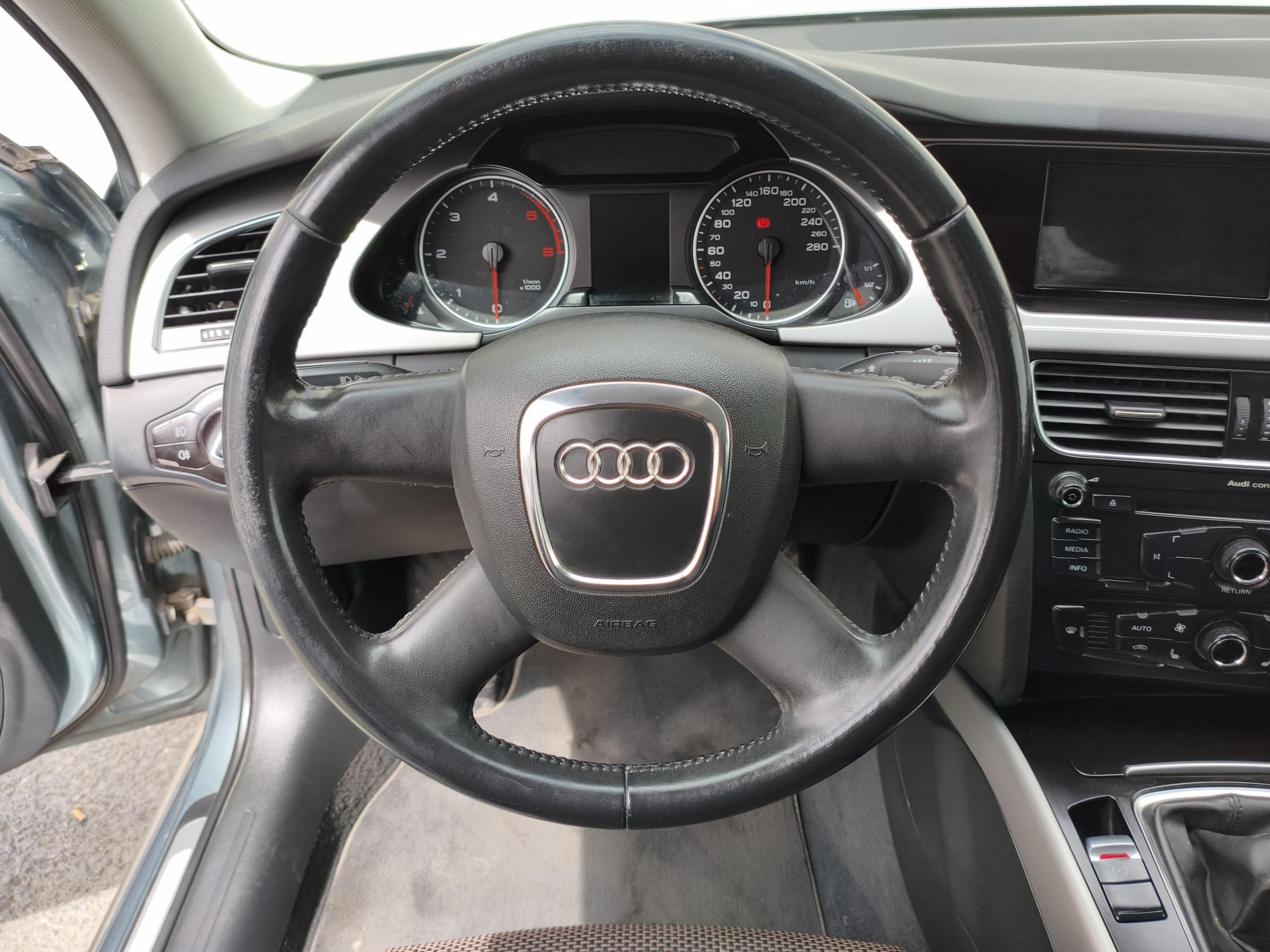 Audi A4 Allroad, 2009 - pohled č. 10