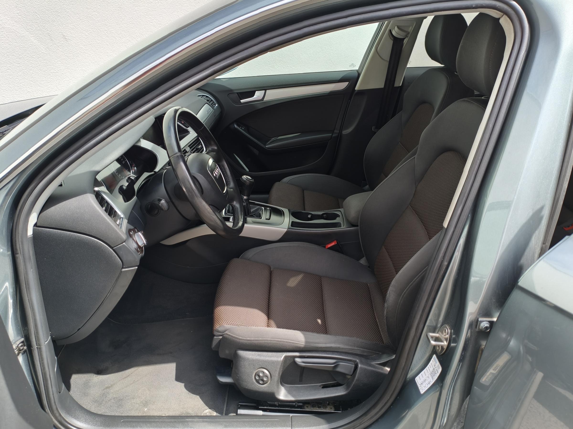 Audi A4 Allroad, 2009 - pohled č. 13