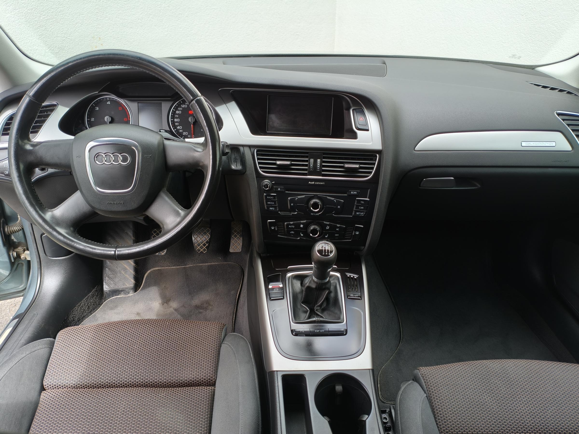 Audi A4 Allroad, 2009 - pohled č. 9