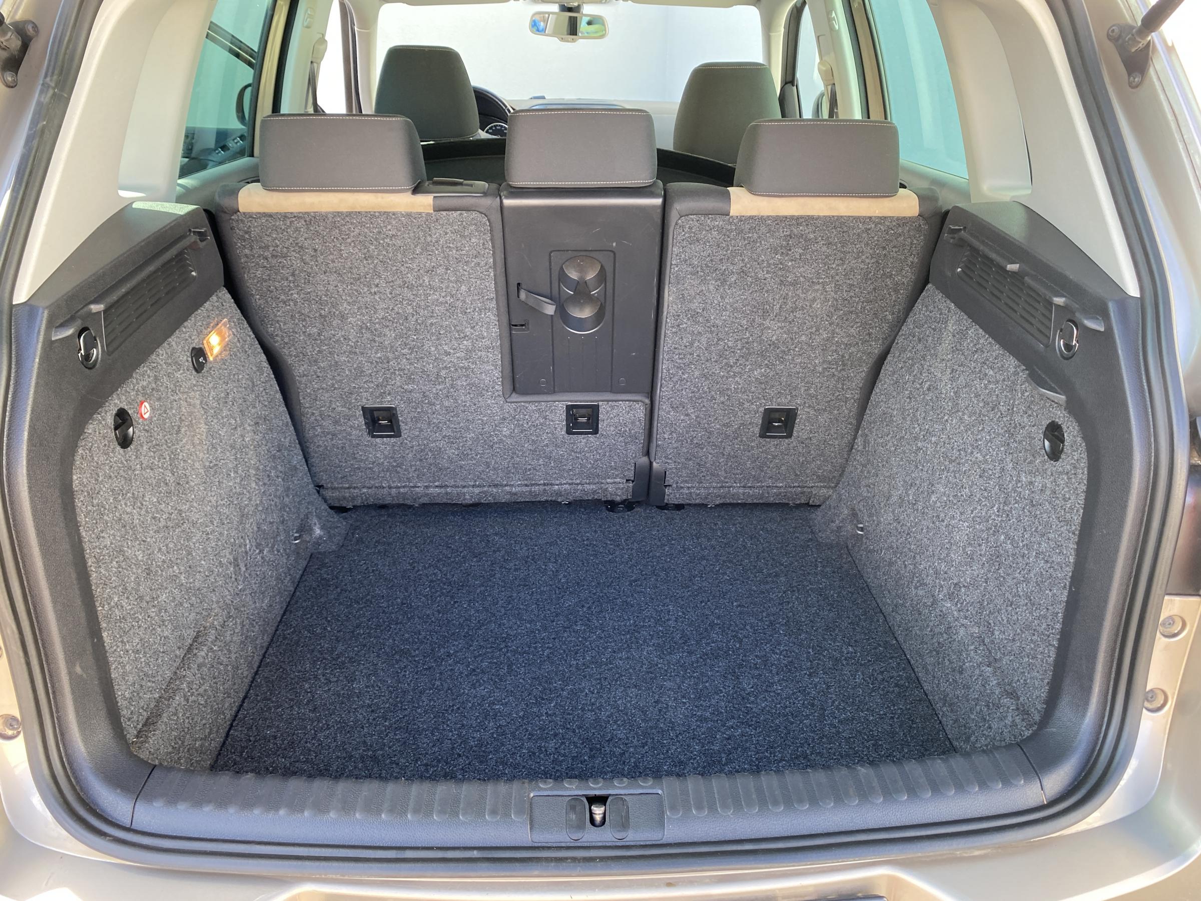 Volkswagen Tiguan, 2012 - pohled č. 7