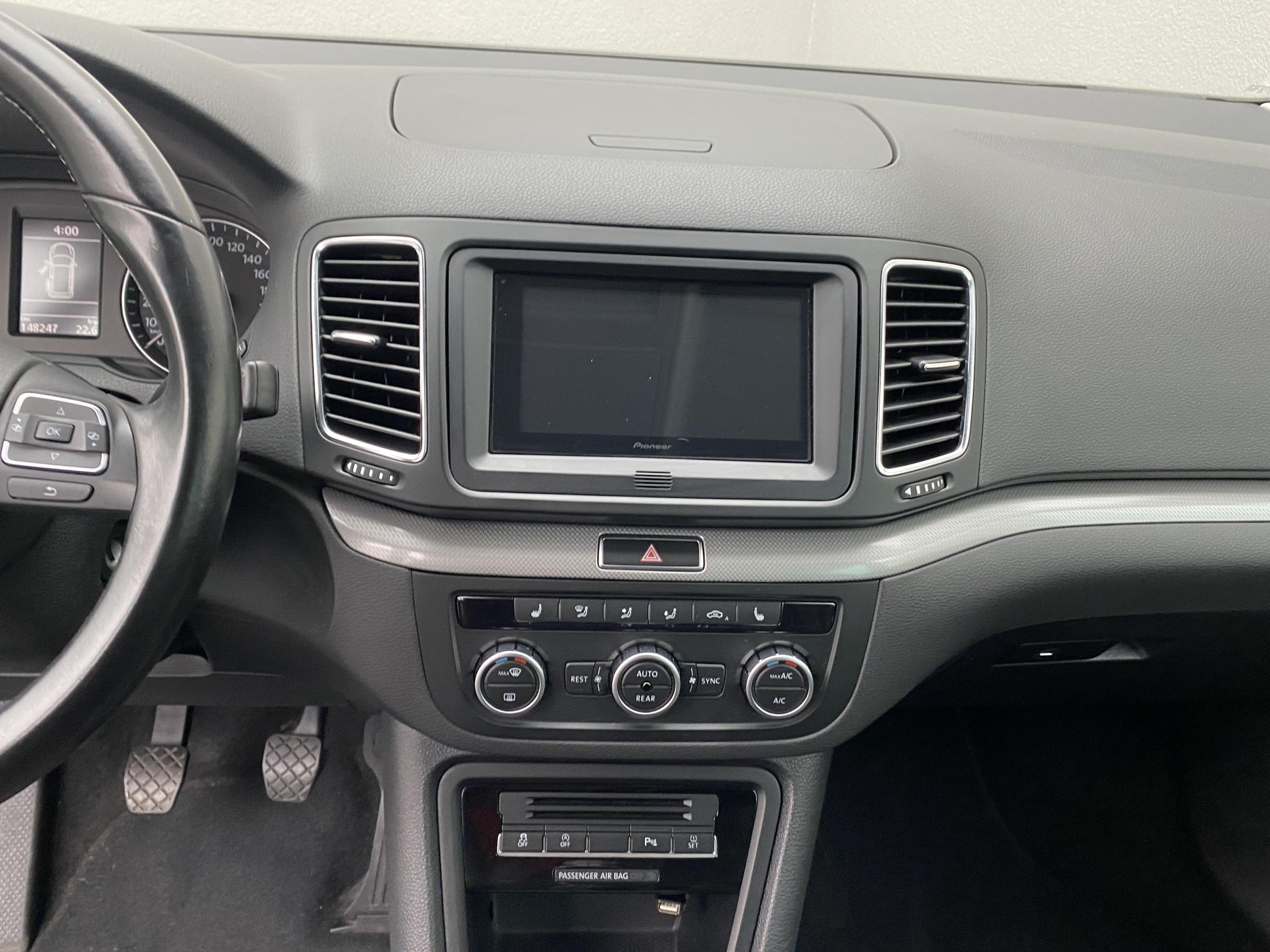 Volkswagen Sharan, 2012 - pohled č. 10