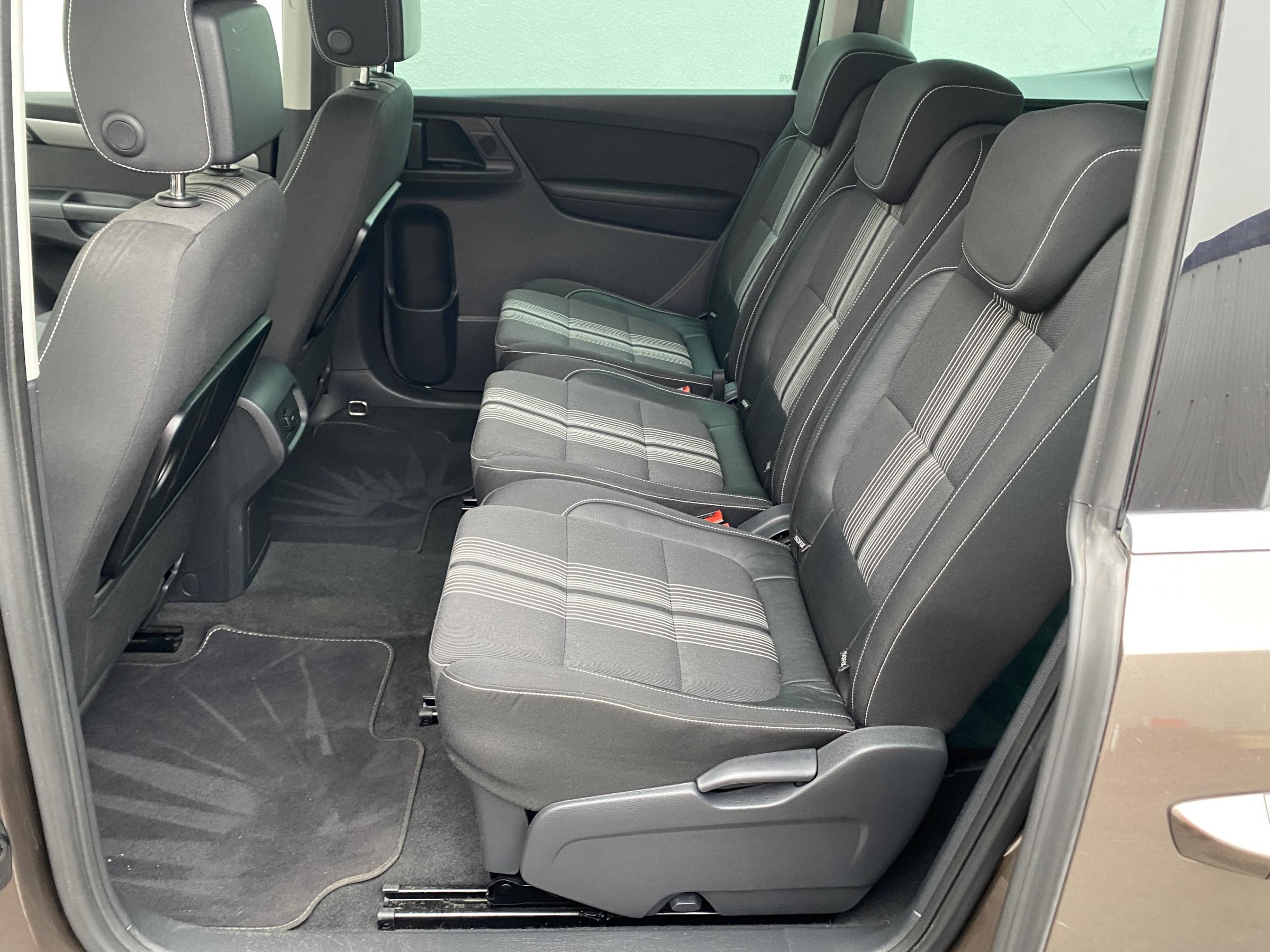 Volkswagen Sharan, 2012 - pohled č. 12