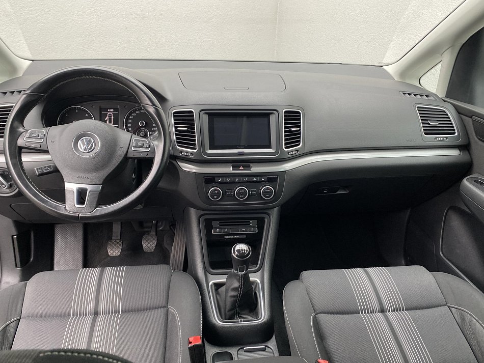 Volkswagen Sharan 2.0 TDi Match