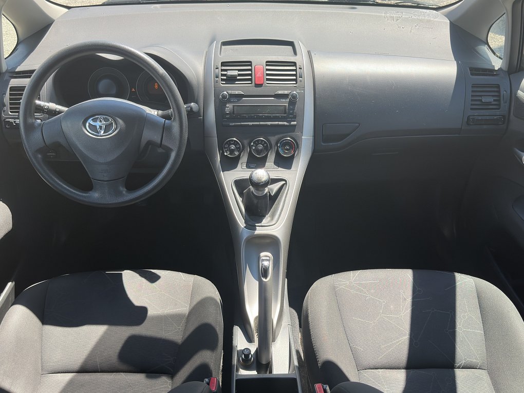 Toyota Auris 1.3 VVT- i 