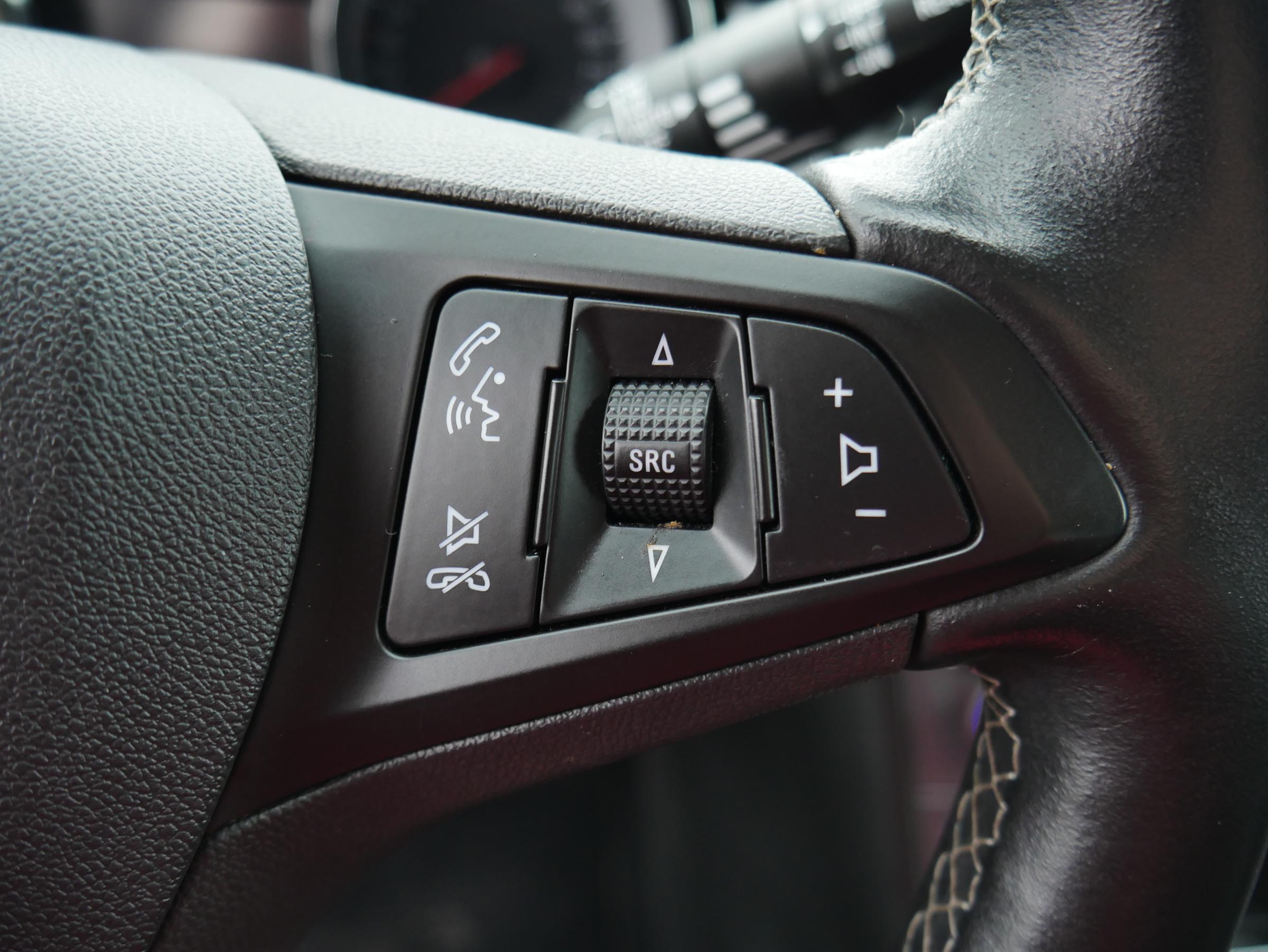 Opel Astra, 2019 - pohled č. 17