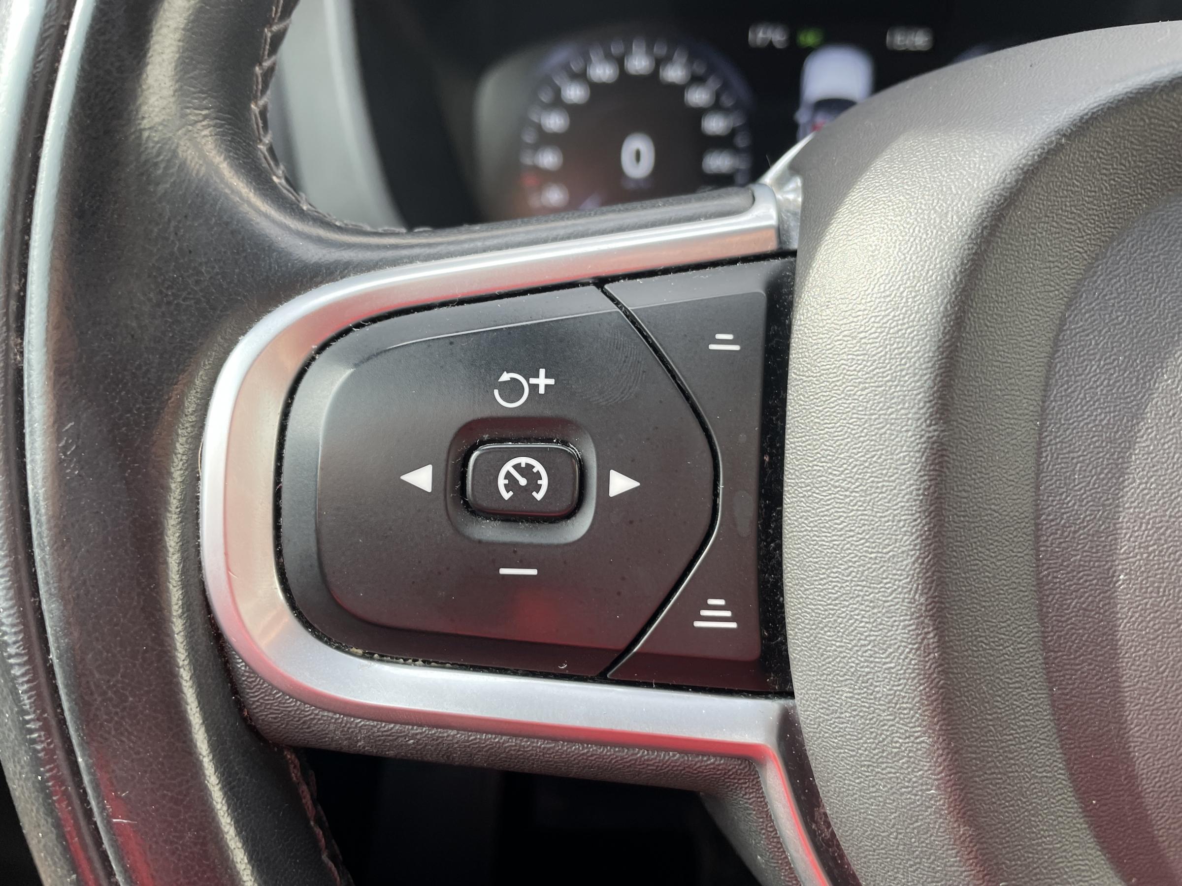 Volvo XC60, 2019 - pohled č. 15