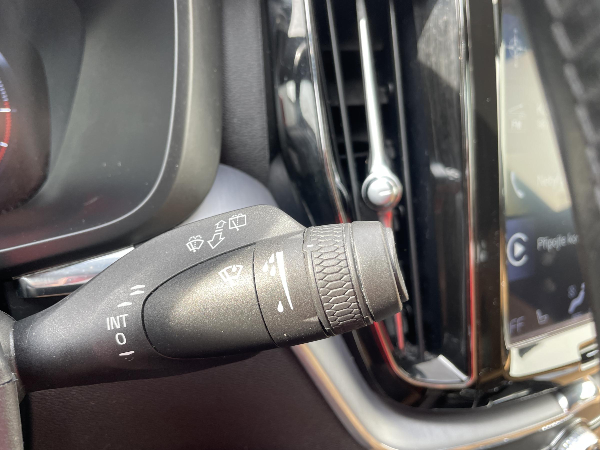 Volvo XC60, 2019 - pohled č. 17