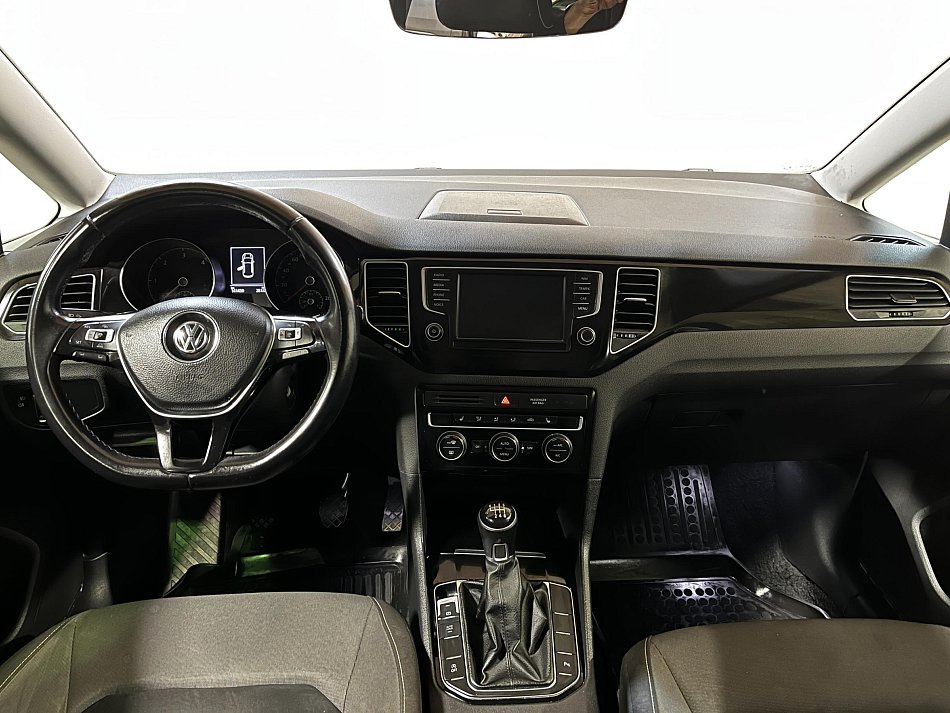 Volkswagen Golf 2.0 TDi 