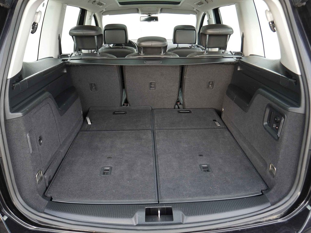 Volkswagen Sharan 2.0 TDi 