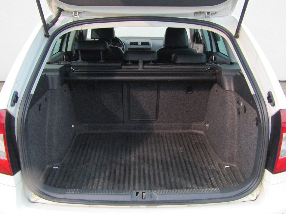 Škoda Octavia II 2.0 TDi Elegance