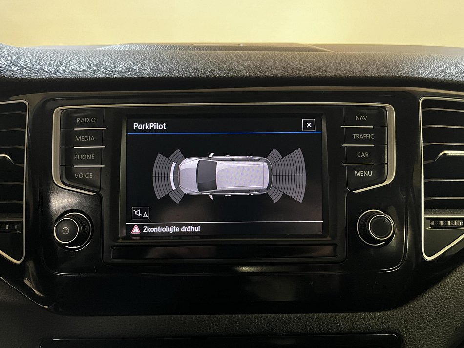 Volkswagen Golf 2.0 TDi 