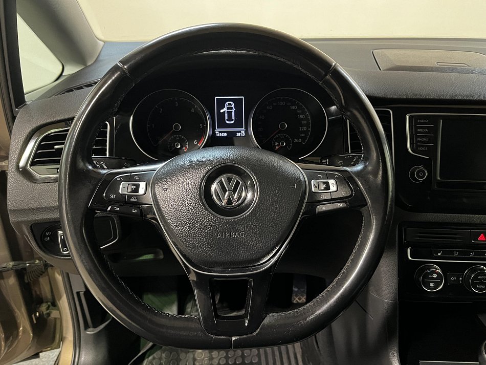 Volkswagen Golf 2.0 TDi 