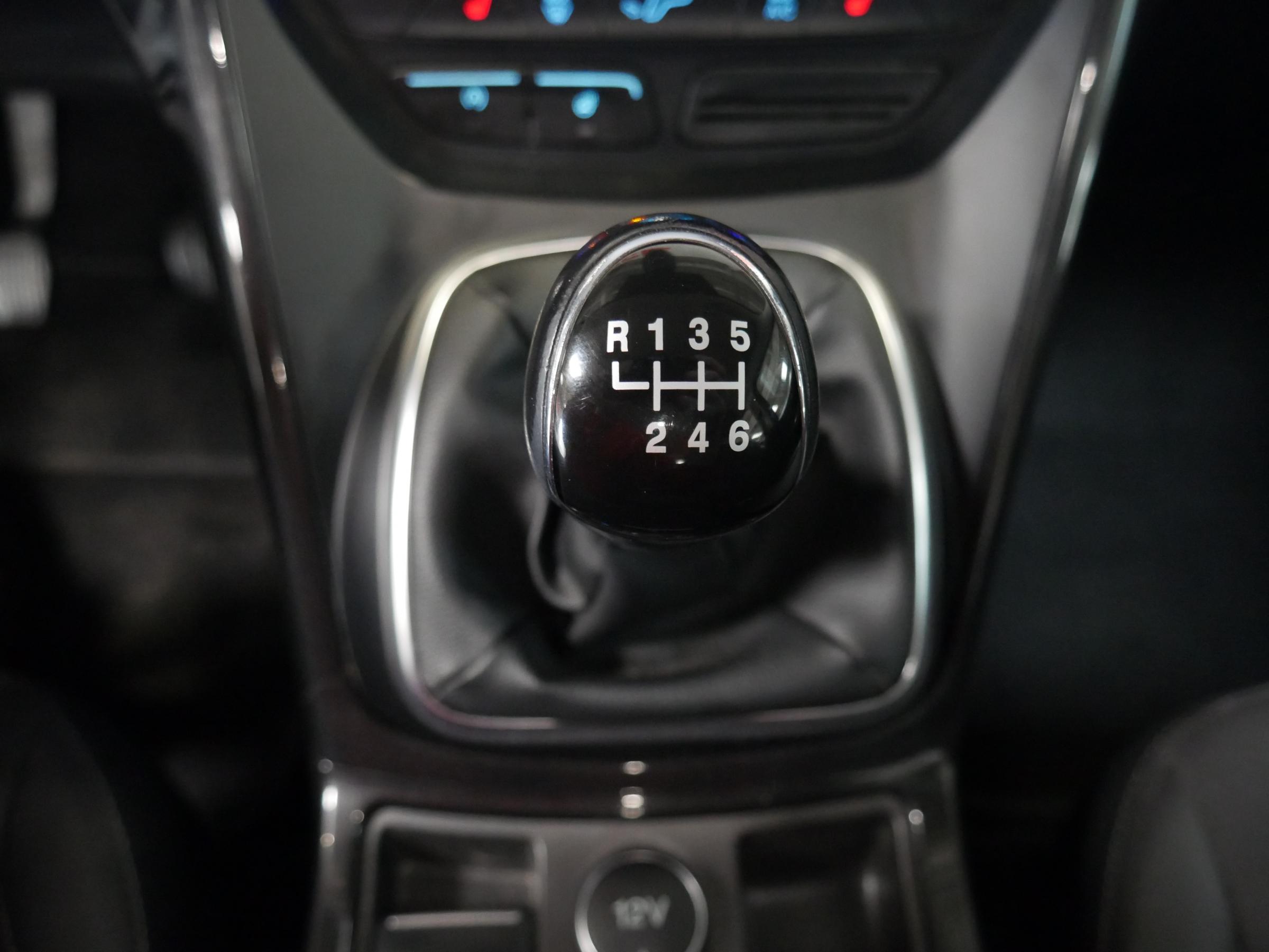 Ford Kuga, 2019 - pohled č. 17