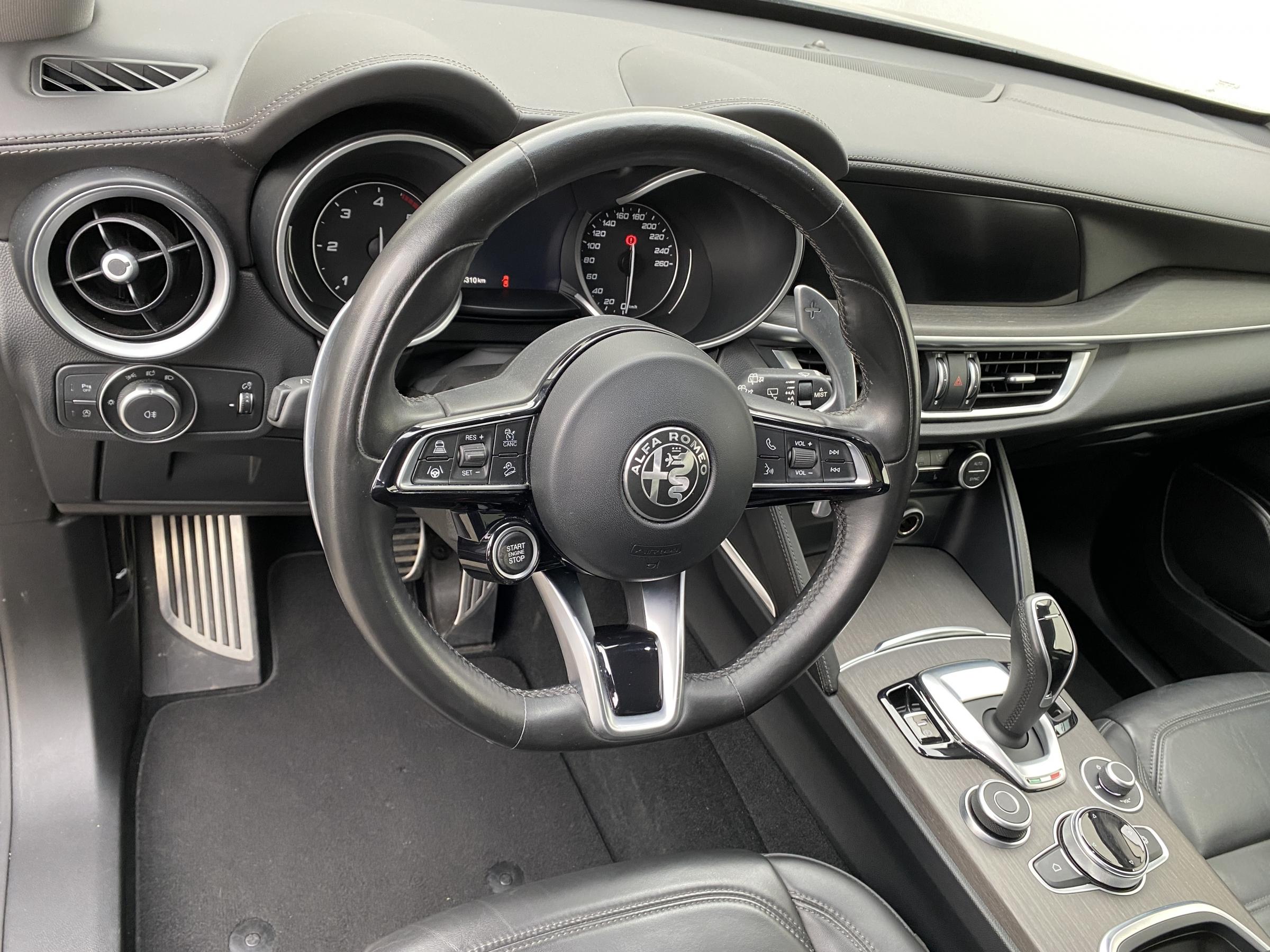 Moto Guzzi Stelvio, 2021 - pohled č. 14