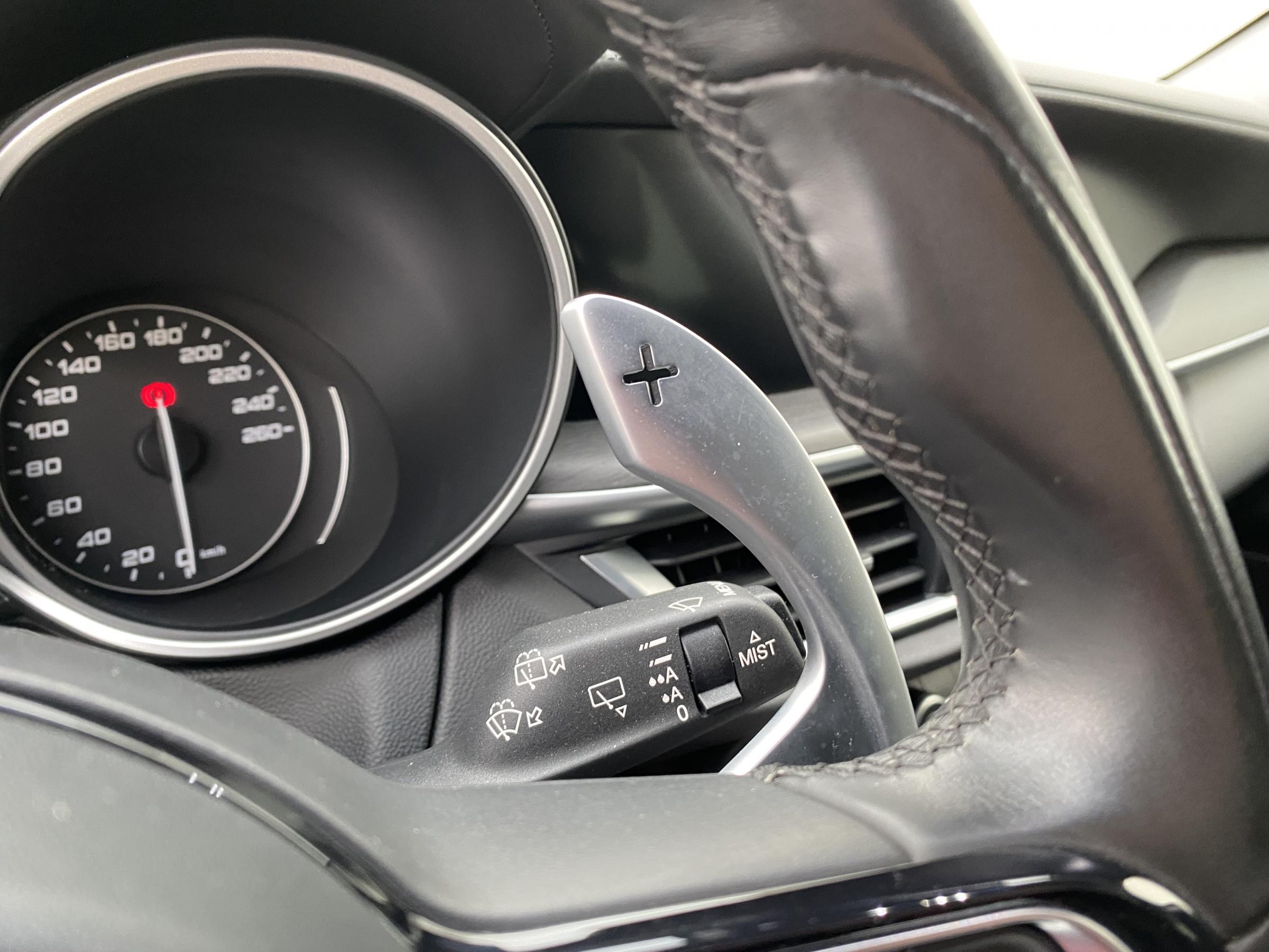 Moto Guzzi Stelvio, 2021 - pohled č. 15