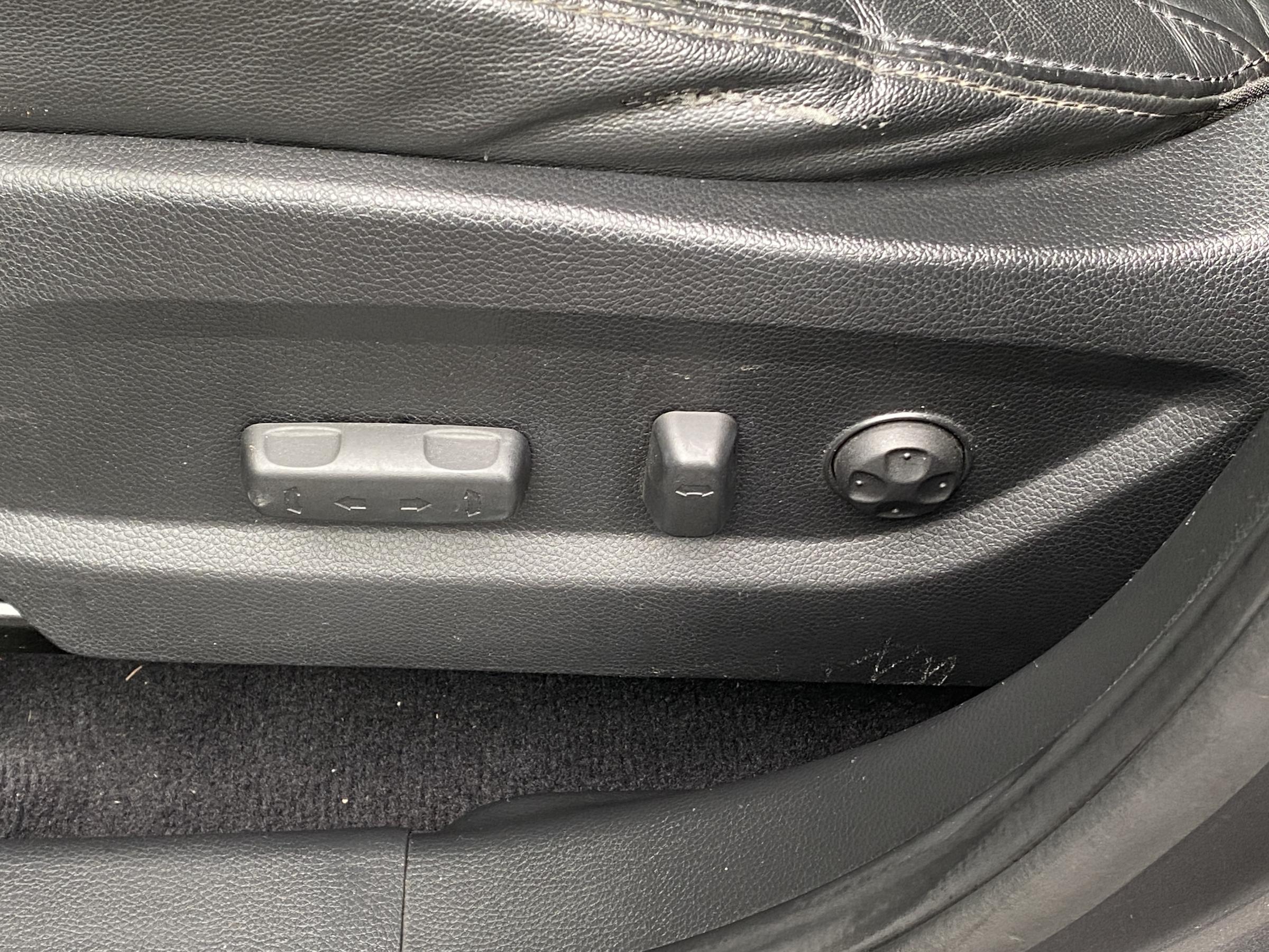 Hyundai Santa Fe, 2014 - pohled č. 13