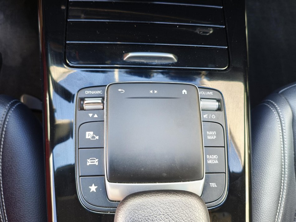 Mercedes-Benz Třída A 1.3 i  A180