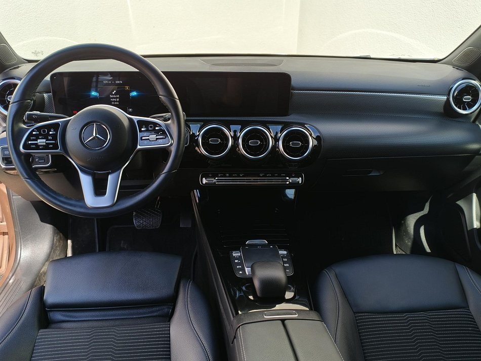 Mercedes-Benz Třída A 1.3 i  A180