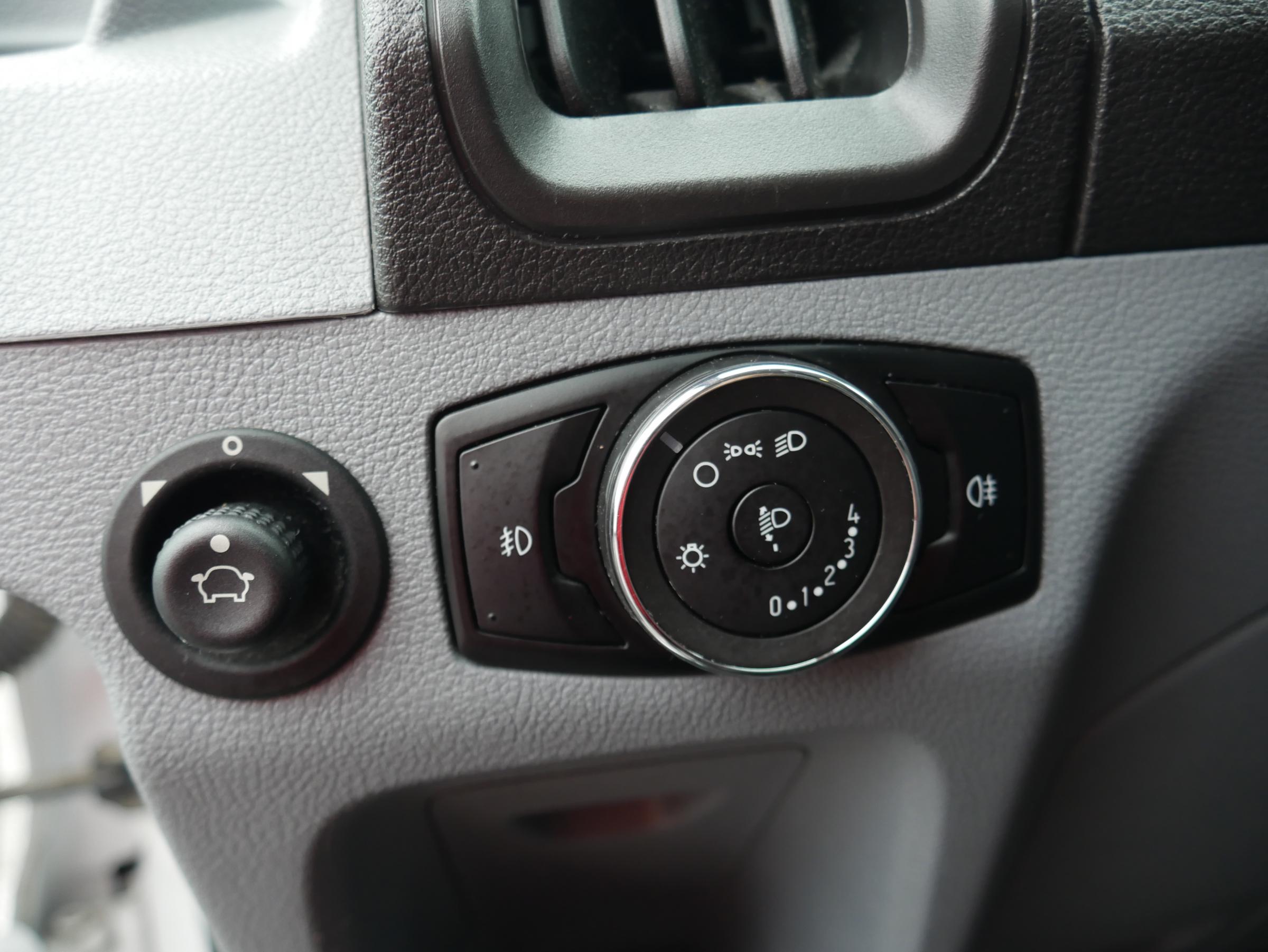 Ford Transit, 2015 - pohled č. 12