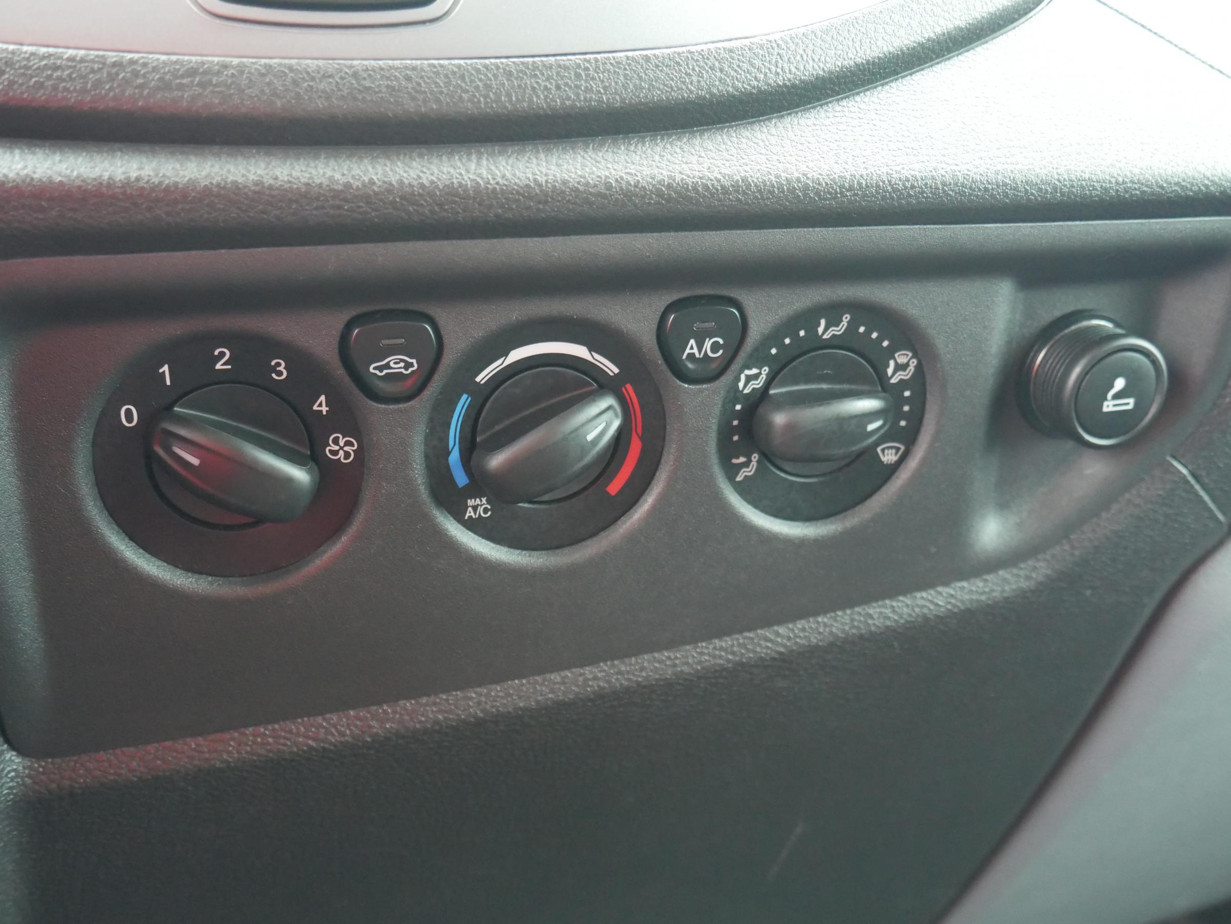 Ford Transit, 2015 - pohled č. 16