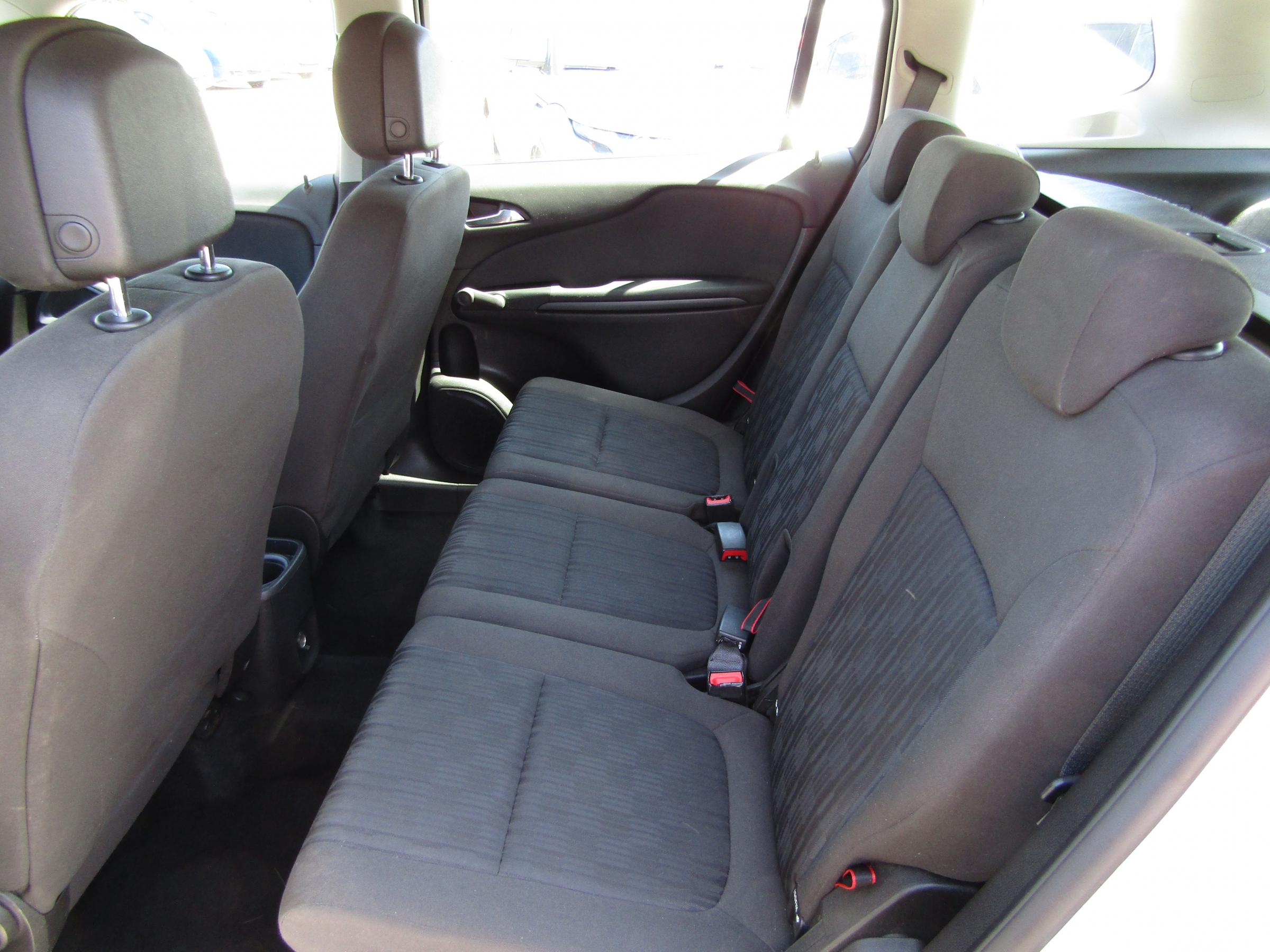 Opel Zafira, 2014 - pohled č. 11