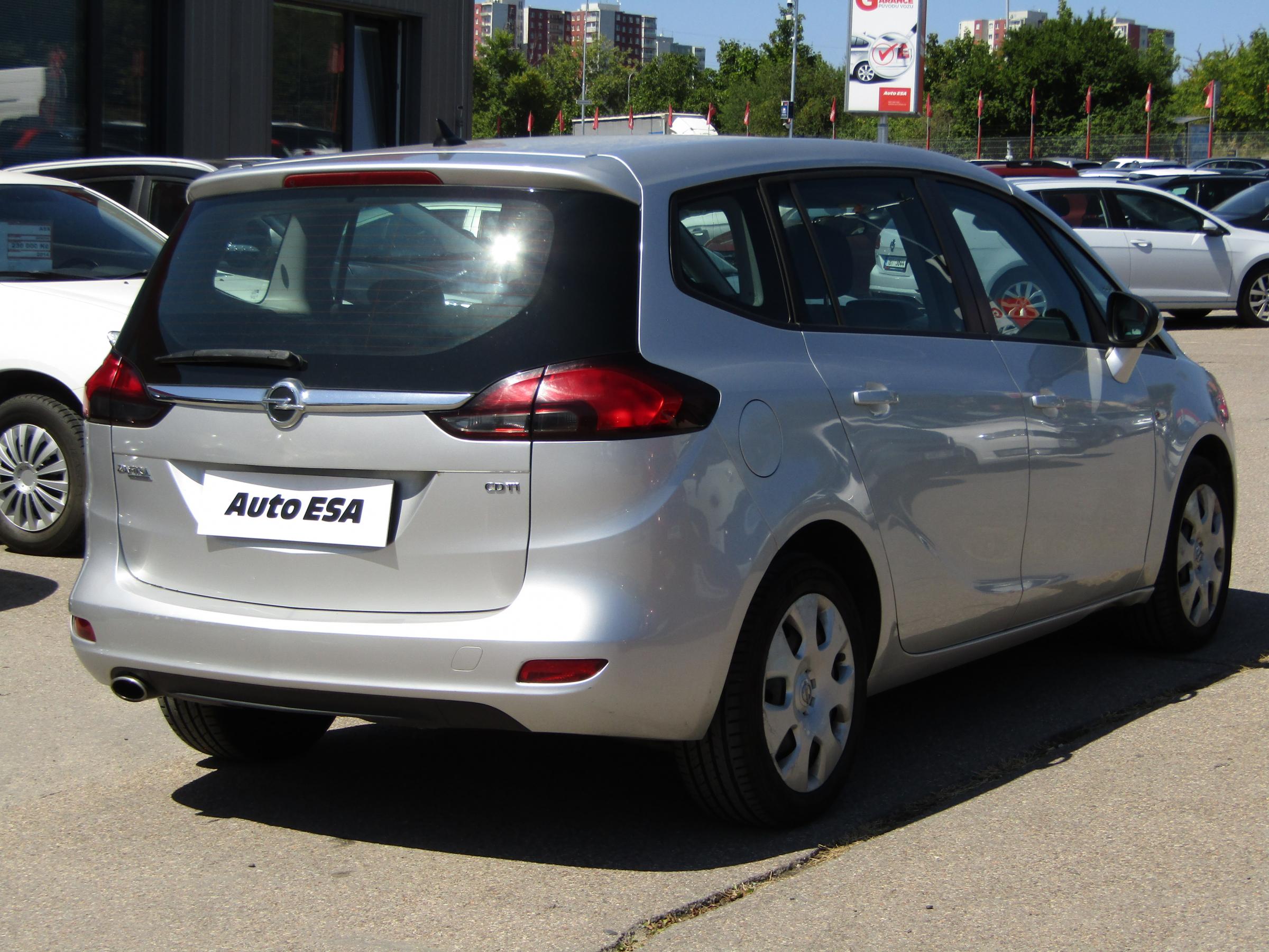 Opel Zafira, 2014 - pohled č. 4