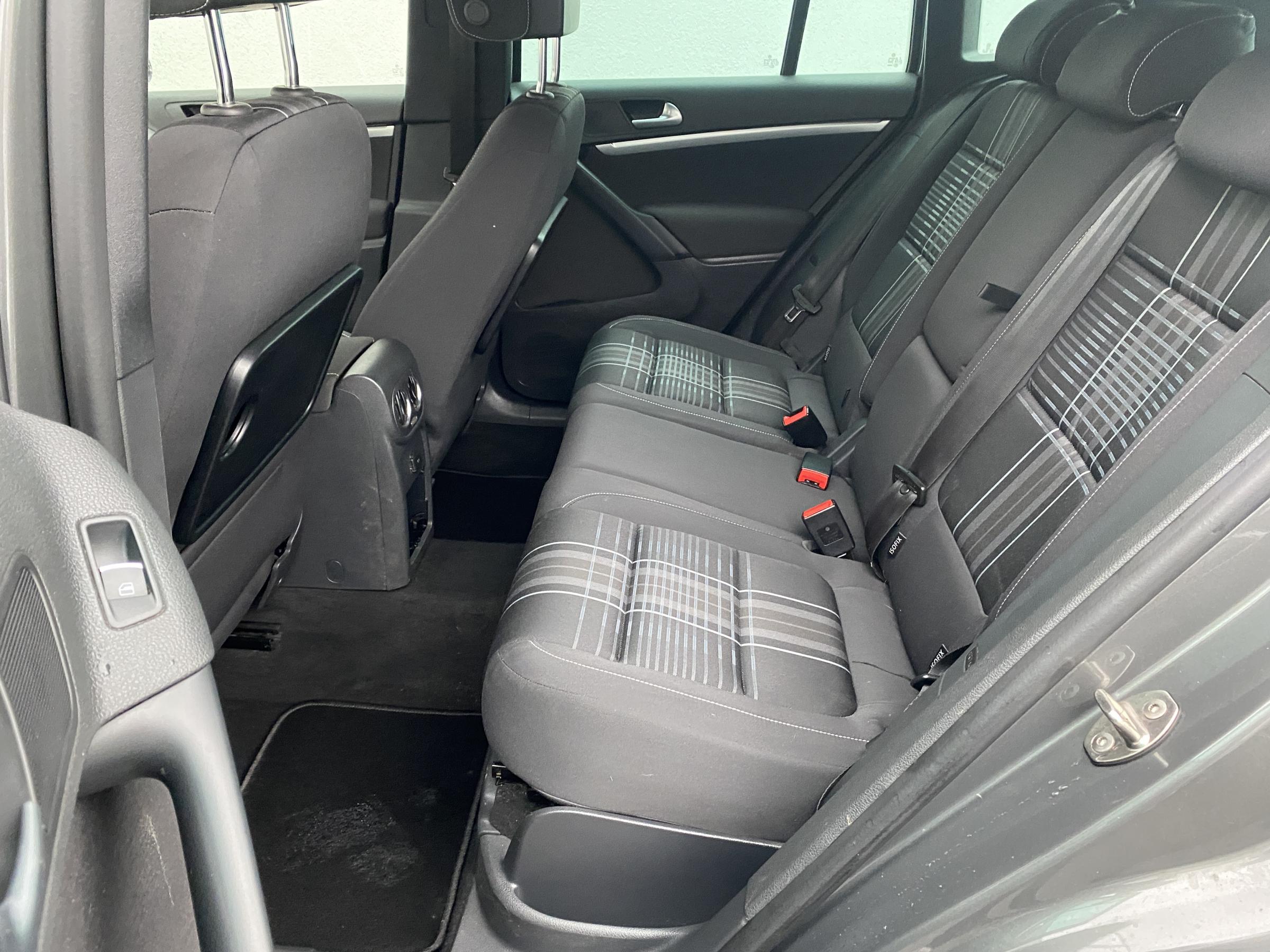 Volkswagen Tiguan, 2015 - pohled č. 11